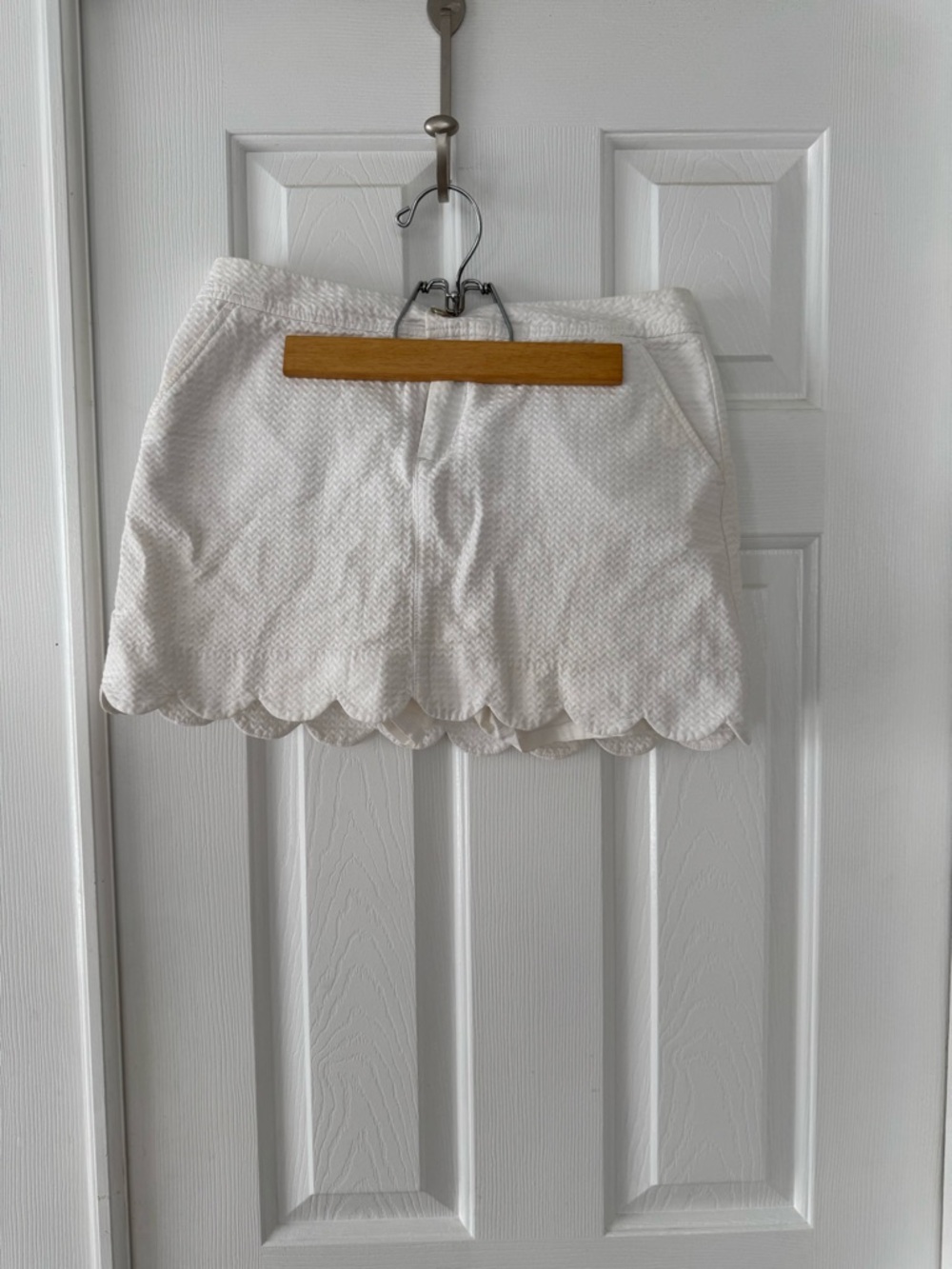 Lily White Scalloped Hem Mini Skort